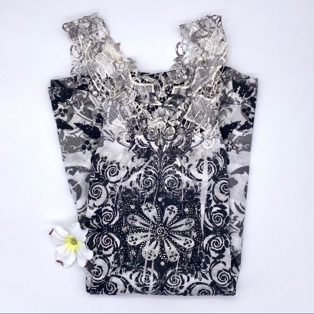 EUC Mind Code Embellished Lace Racerback Tank, M - Picture 9 of 13